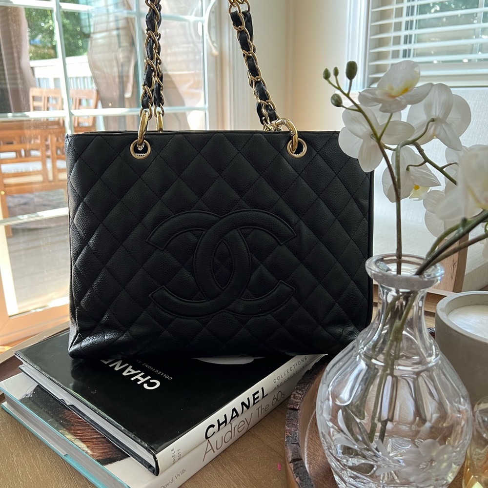 Chanel Gst Bag - Picture 4 of 8